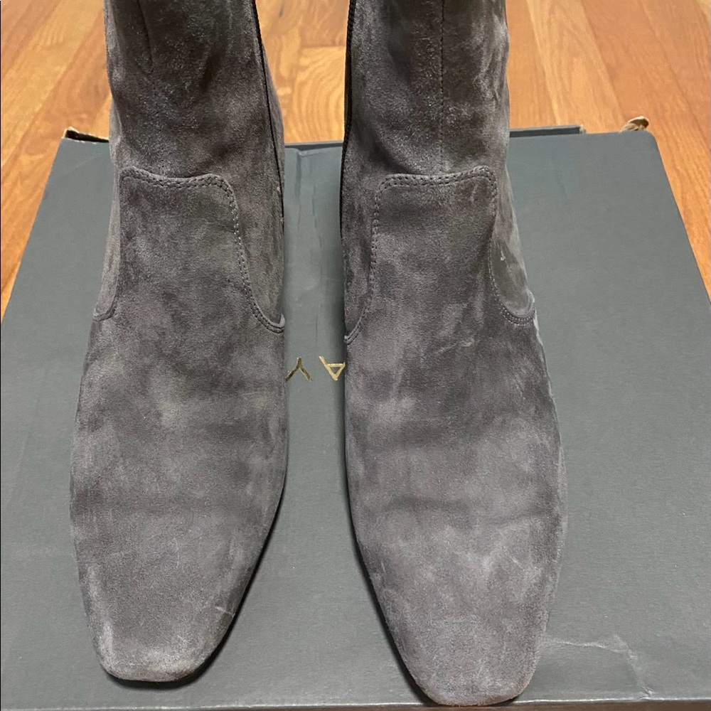 Ann Taylor Kitten Heel Stiletto Suede Booties